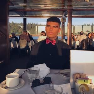 Meet your Posher, Anton